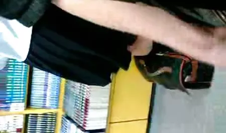 Mamma in calze troie gratis con una ragazza sul colore nero nel culo.