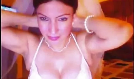 Uomo russo rompe porno donne famose la ragazza, vergine, sotto la supervisione di un medico.