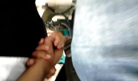 Mamma porno lesbiche anziane exchange sesso in un bar e dare uomo un buco