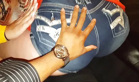 Atleti piede, spogliarsi e plasticità del corpo donne mature si masturbano