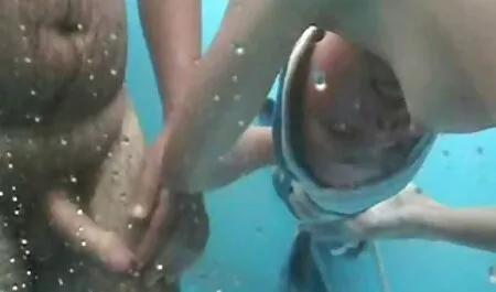 Idraulico delicatamente tentato casalinga porno dal francese
