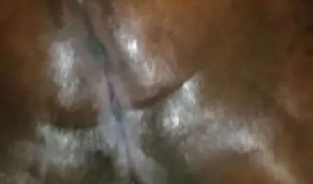 Grande giocattolo nero per mamme troie due persone.