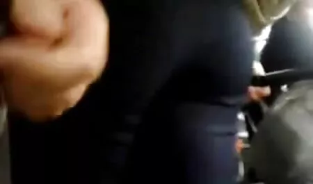 Bionda ha invitato i due uomini a sesso sul video porno ragazze di colore divano.