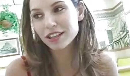 Le facce della stanza, fanno un buco da un lesbica italiana cetriolo spesso.
