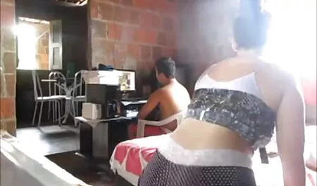 Per lui, congratulazioni video troie mature con fiori e dolci.