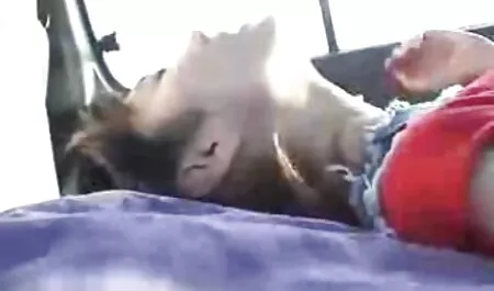 Ha dato soldi ad un amico donne belle porno per fare sesso con la donna.