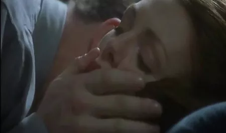 Bellezza, dolce amore video sexy amatoriali sul divano