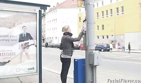 Carino russo grandi tette naturali webcam ragazze porche e patatine fritte anale
