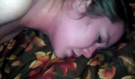 Gli uomini giacevano a letto e la video ragazze nude vagina.